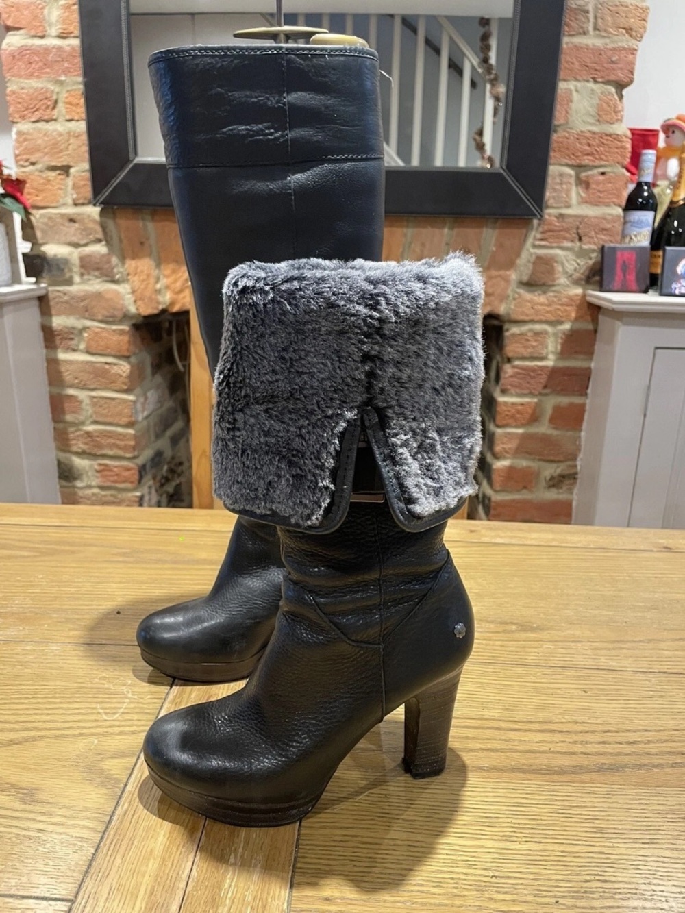 UGG Black Leather High-Heel Boots with Gray Fur Cuff